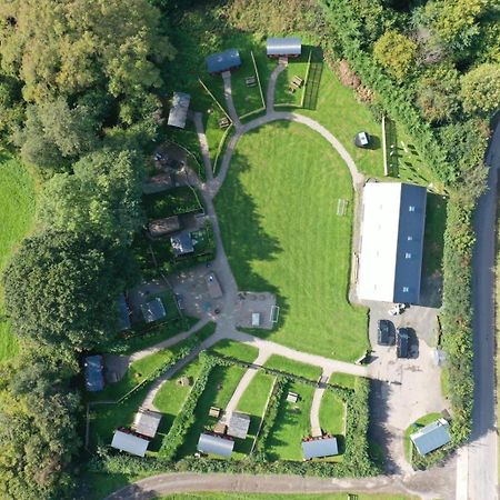 Modern Studio Apartment Set Beneath The Black Mountains A Stones Throw From The Offas Dyke Path Clodock Eksteriør billede
