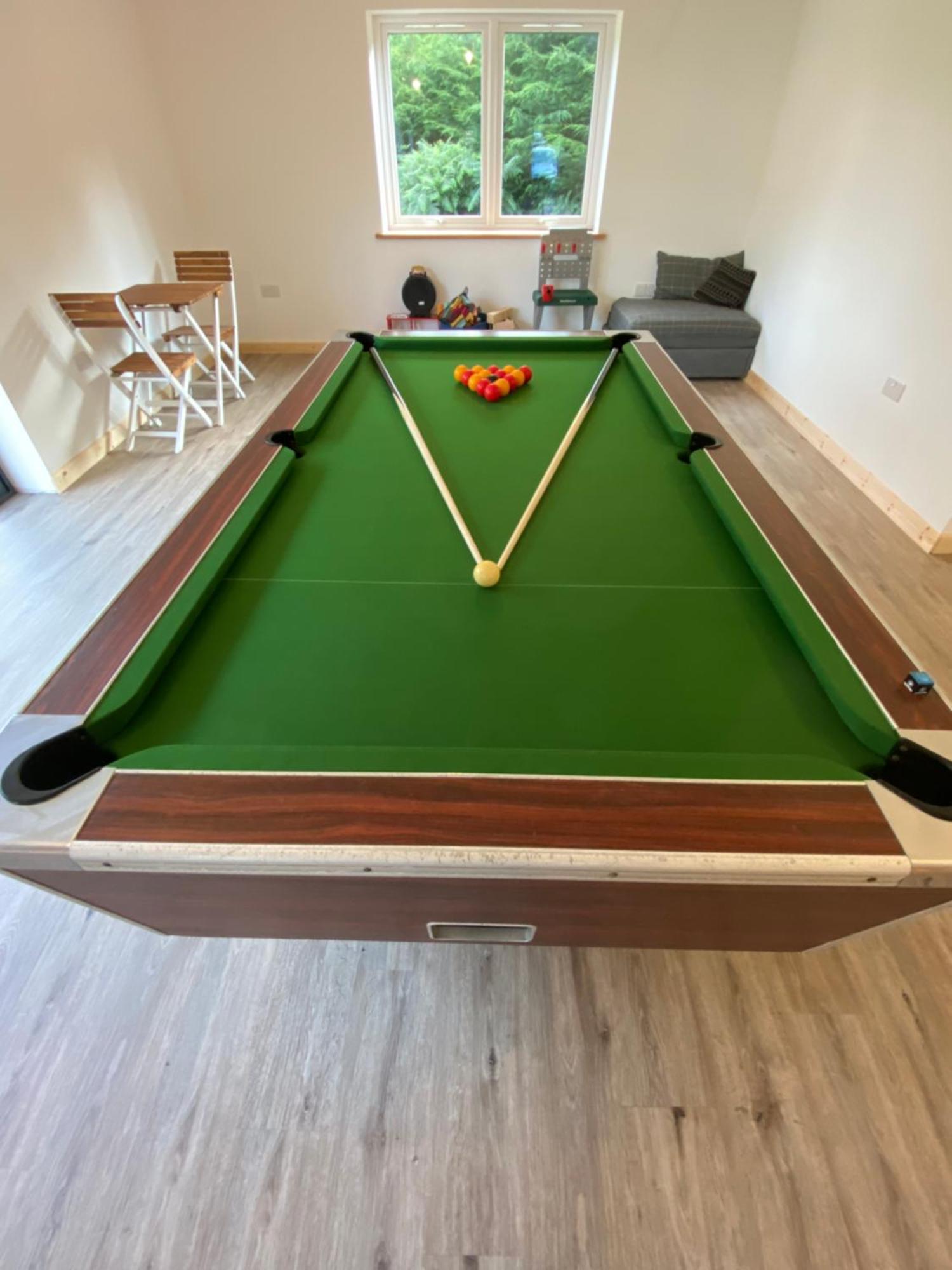 Modern Studio Apartment Set Beneath The Black Mountains A Stones Throw From The Offas Dyke Path Clodock Eksteriør billede