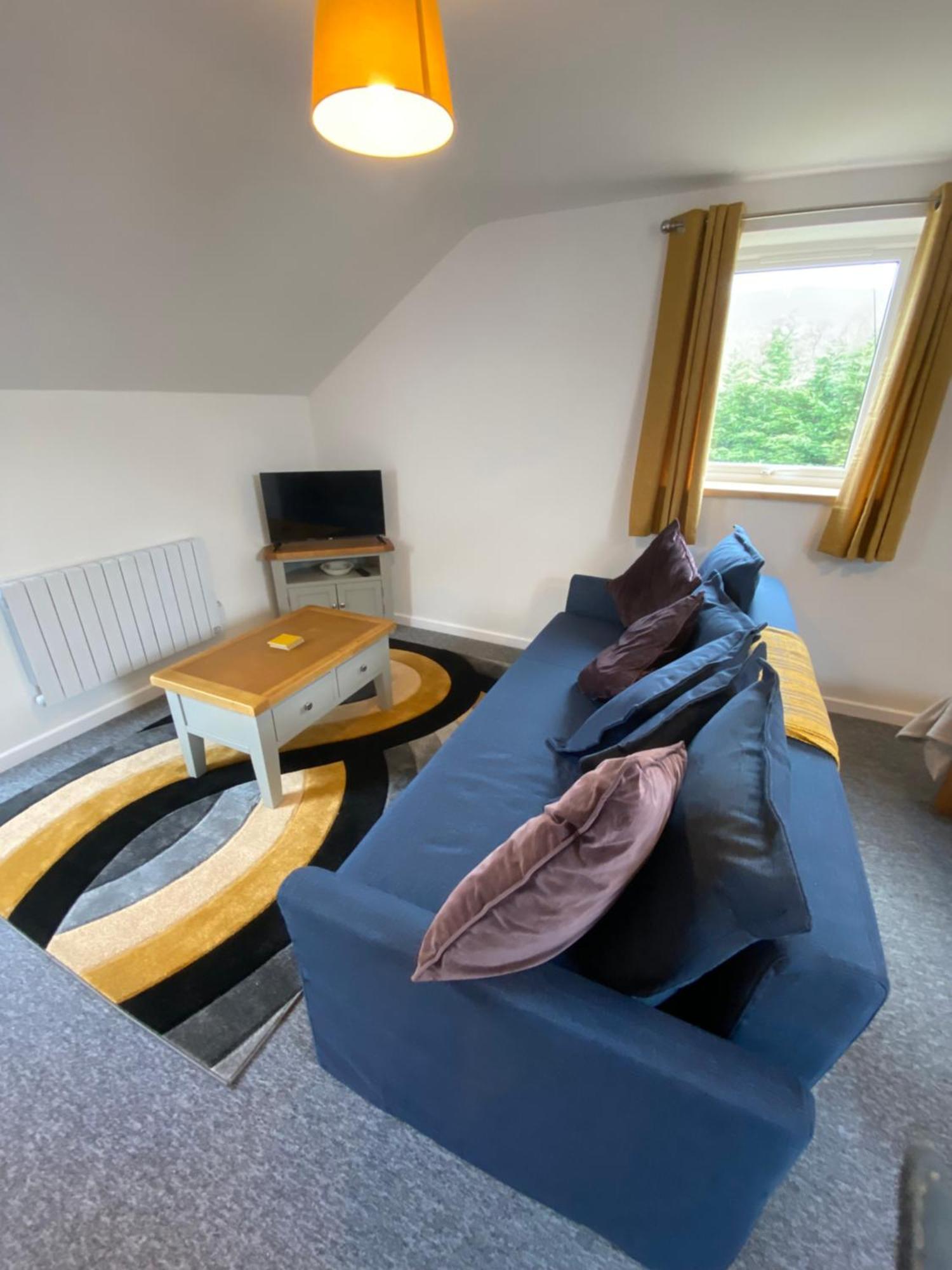 Modern Studio Apartment Set Beneath The Black Mountains A Stones Throw From The Offas Dyke Path Clodock Eksteriør billede