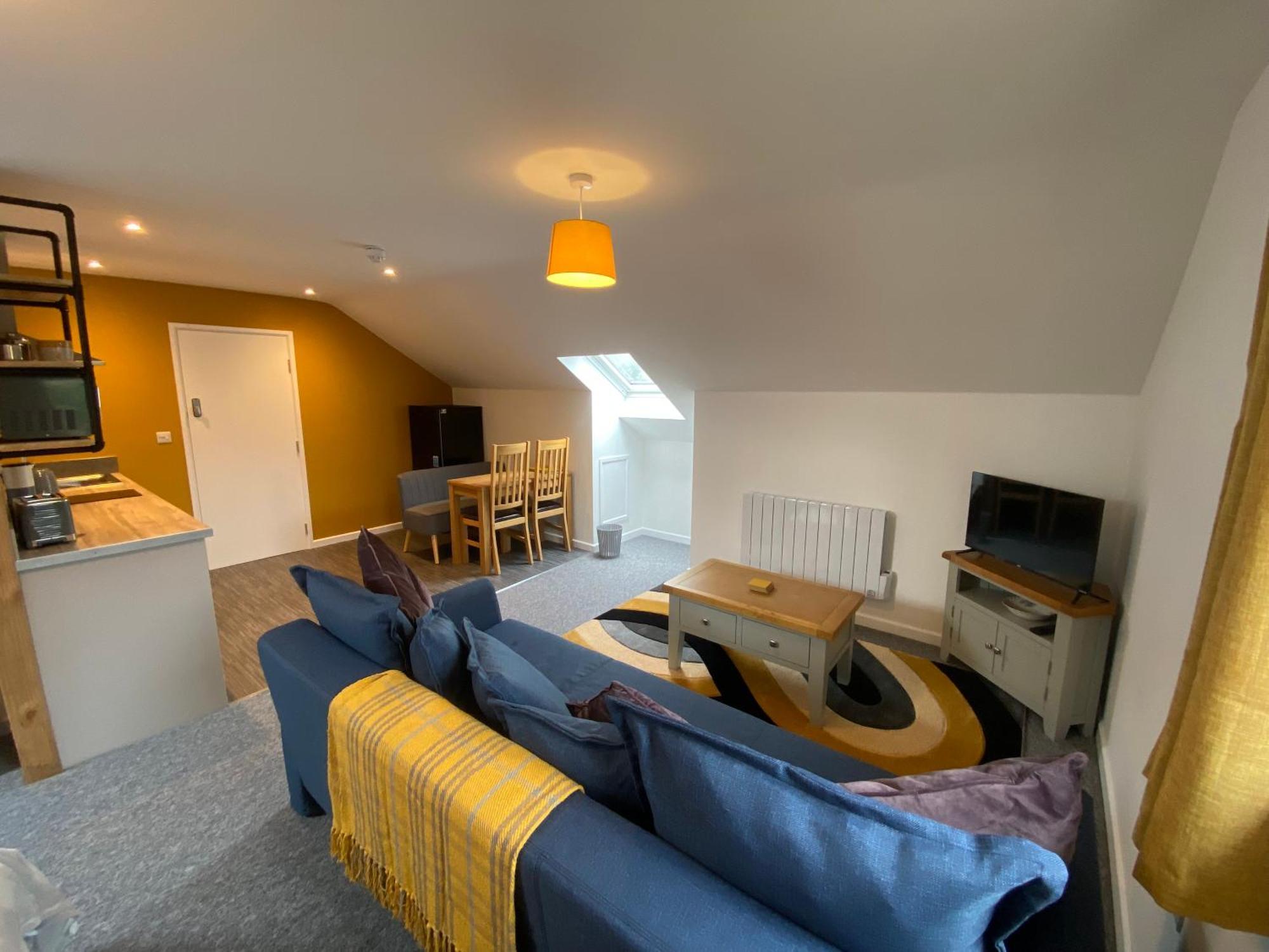 Modern Studio Apartment Set Beneath The Black Mountains A Stones Throw From The Offas Dyke Path Clodock Eksteriør billede